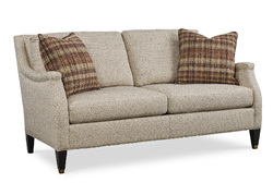 ENSEMBLE LEG APARTMENT SOFA